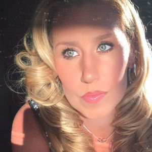 Meet your Posher, Tina